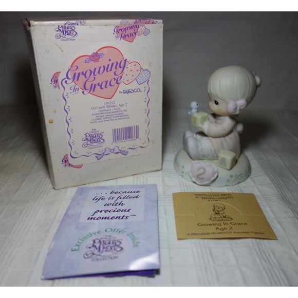 Precious Moments Growing in Grace Age 2 Blonde Girl with Blocks 1994 - 136212 - Picture 2 of 12